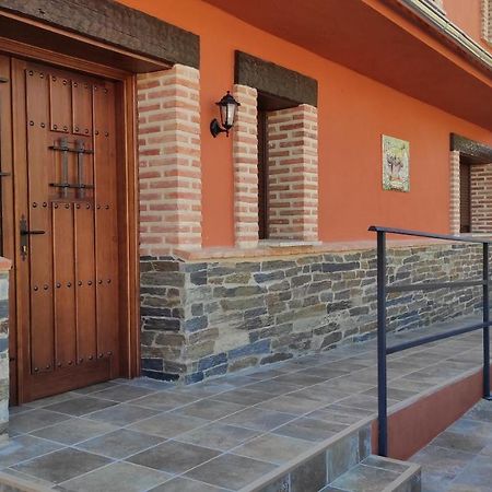 Casa Rural La Colmena Del Geoparque Navatrasierra Buitenkant foto
