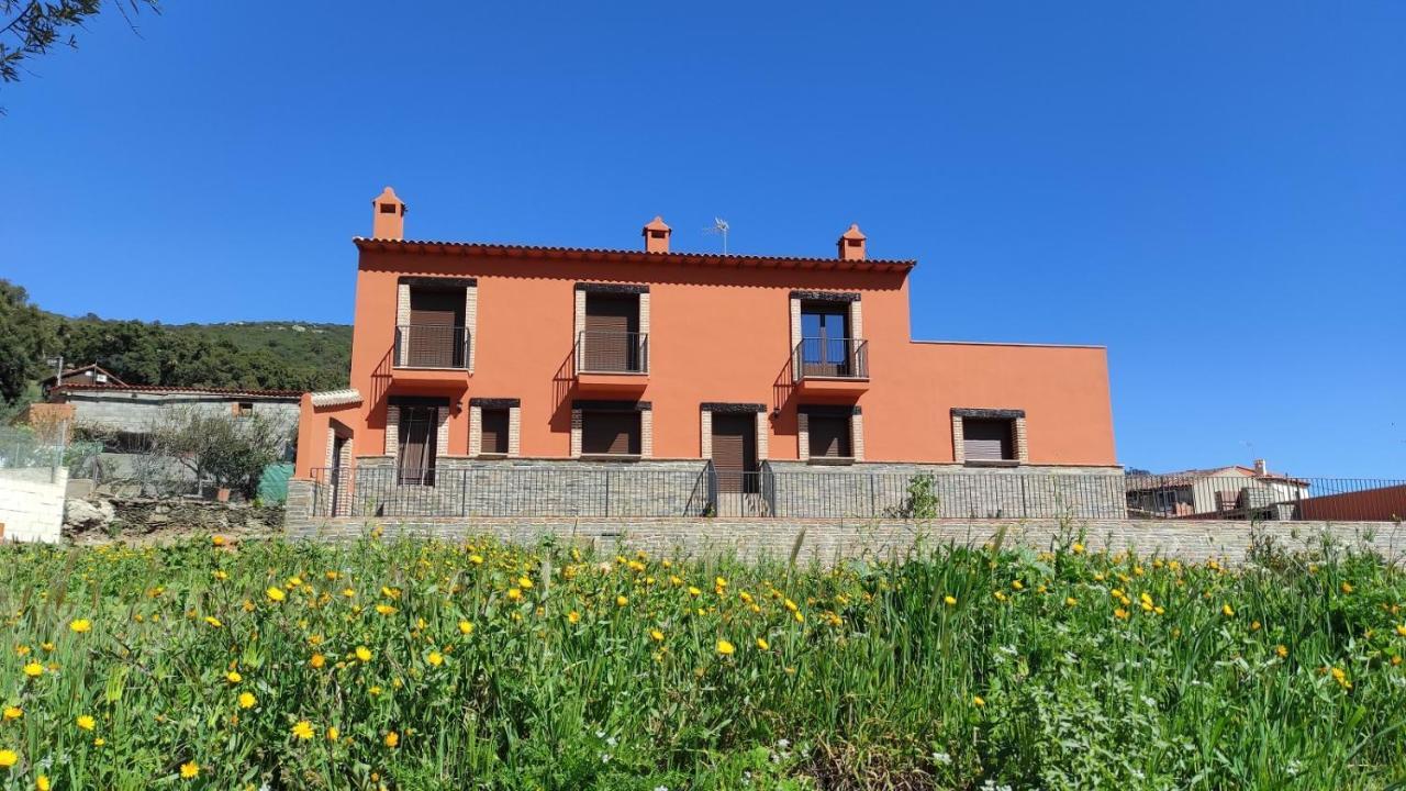 Casa Rural La Colmena Del Geoparque Navatrasierra Buitenkant foto