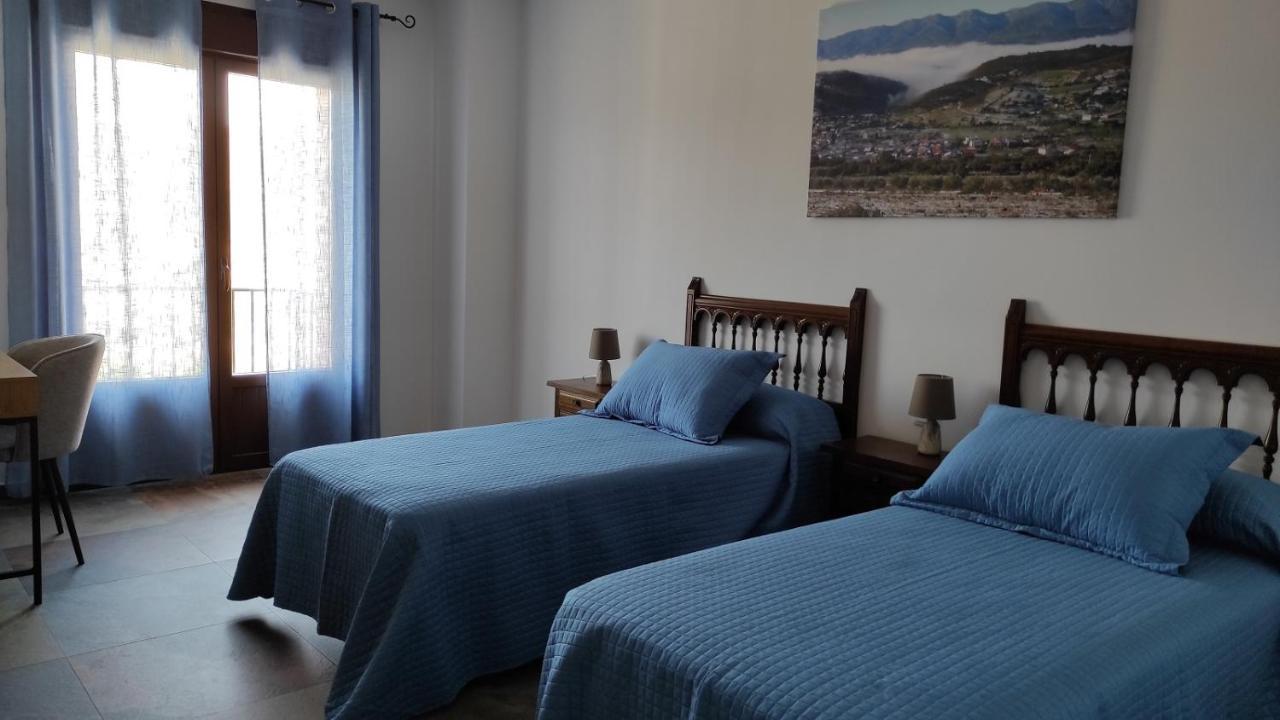 Casa Rural La Colmena Del Geoparque Navatrasierra Buitenkant foto
